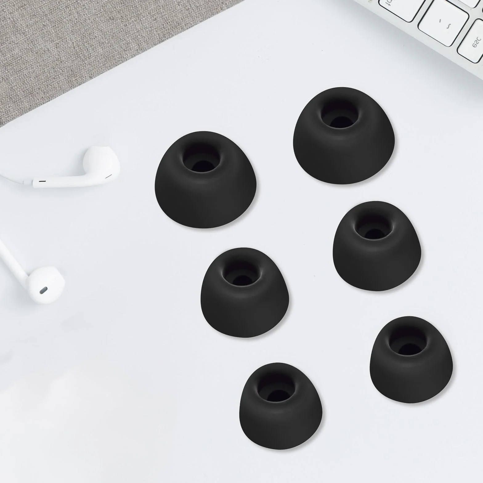 Zatyczki do uszu kompatybilne z Soundcore by Anker P40i/P30i/Sport X10/Space A40/Life P3, P2 Mini, P2, A1, miękkie silikonowe wymienne zatyczki do uszu, 3 rozmiary, 6 par (czarne)