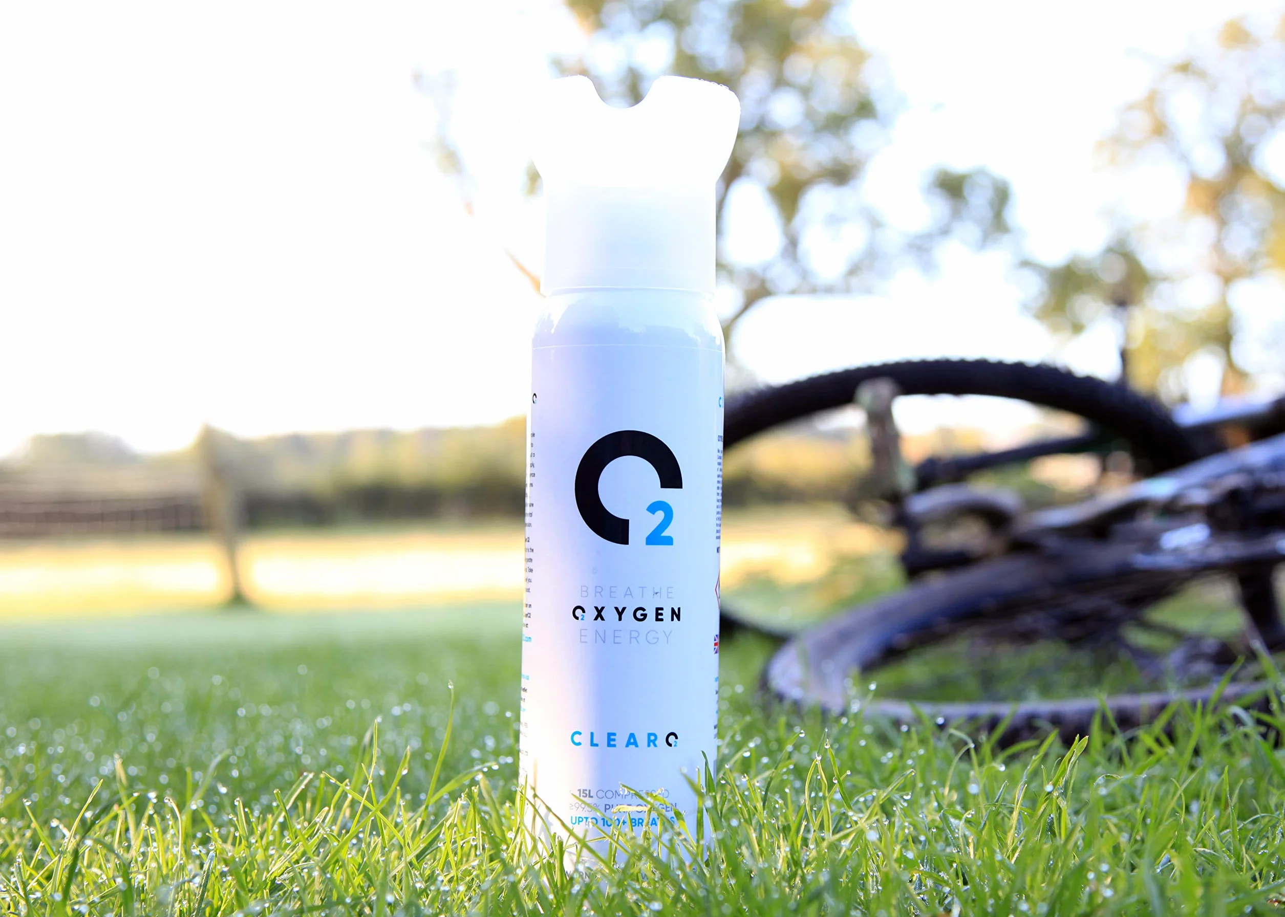 ClearO2 Puszka tlenowa 15 l z nasadką inhalatora. Czysty tlen do oddychania w lekkim aluminiowym kanistrze | Wyprodukowano w Wielkiej Brytanii