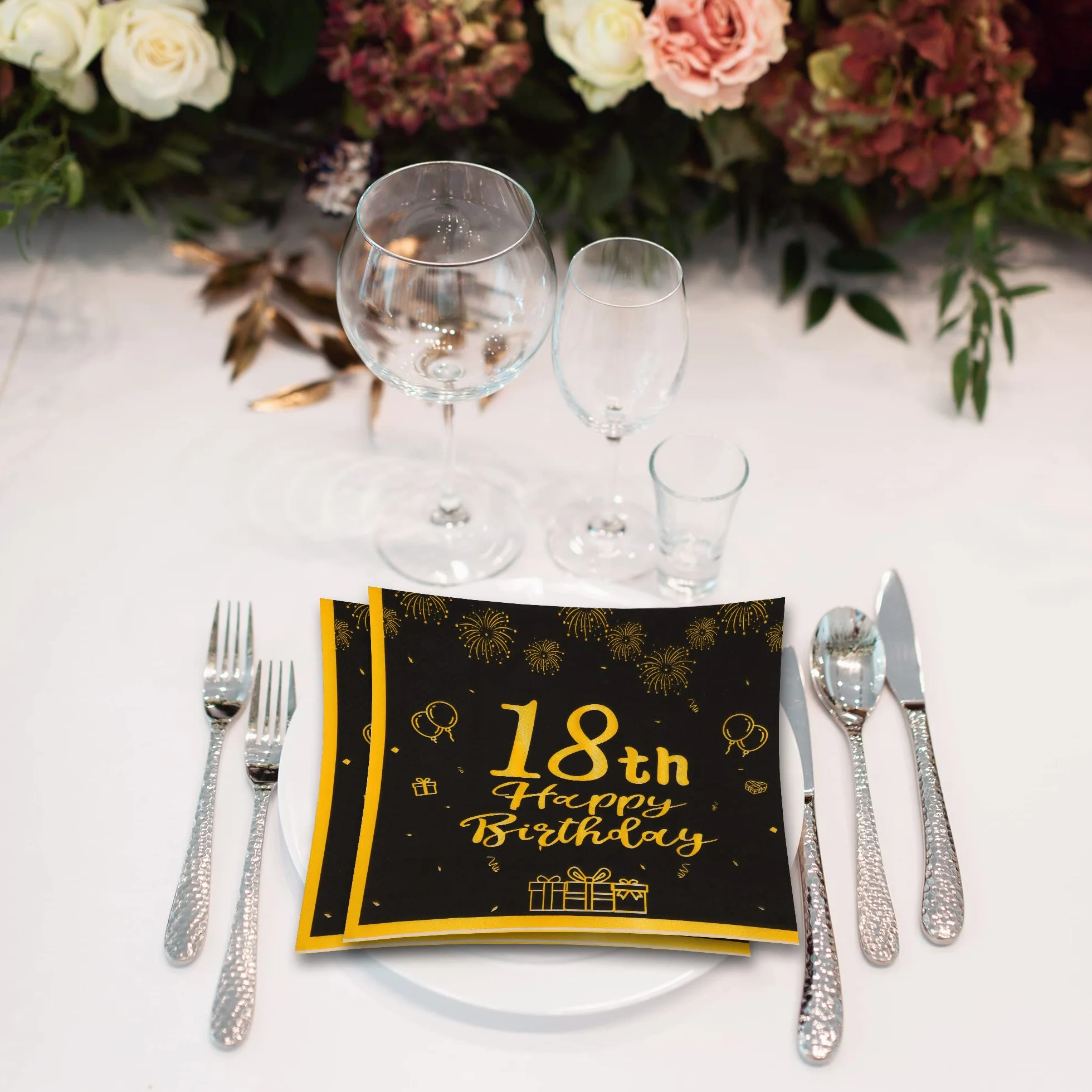TOPWAYS 18 serwetki dekoracyjne urodzinowe, czarno-złote papierowe serwetki imprezowe, dekoracja stołu na 18. urodziny chłopców dziewczynek, serwetki Happy Birthday Decorations, 40 sztuk (18 urodziny)