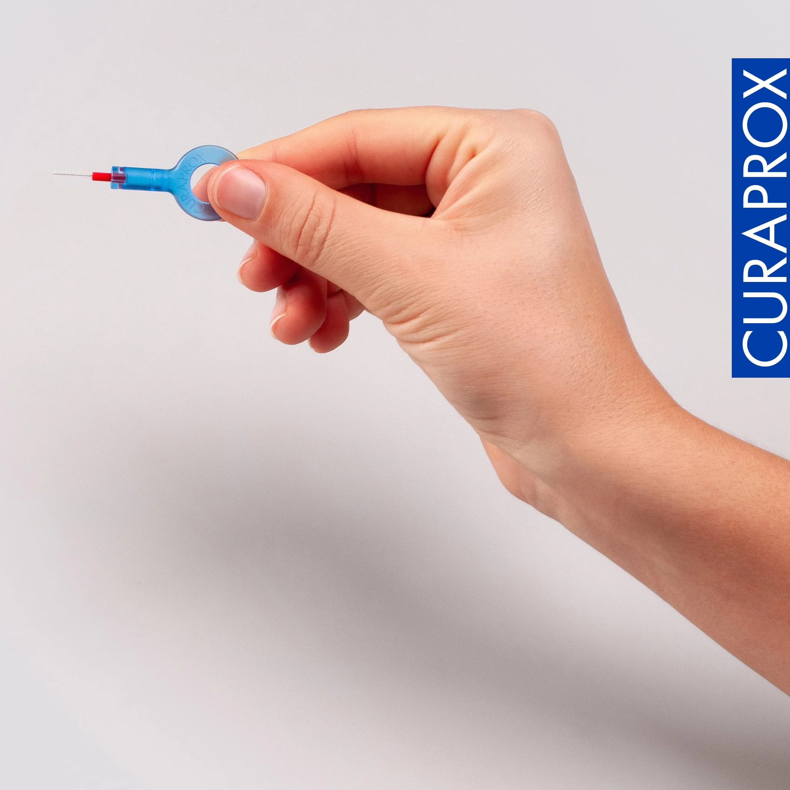 Curaprox Szczotki międzyzębowe CPS Prime Plus Mix-set 0,6-1,1 mm skuteczność 2,2-5 mm Zestaw 5 sztuk z uchwytem UHS 451