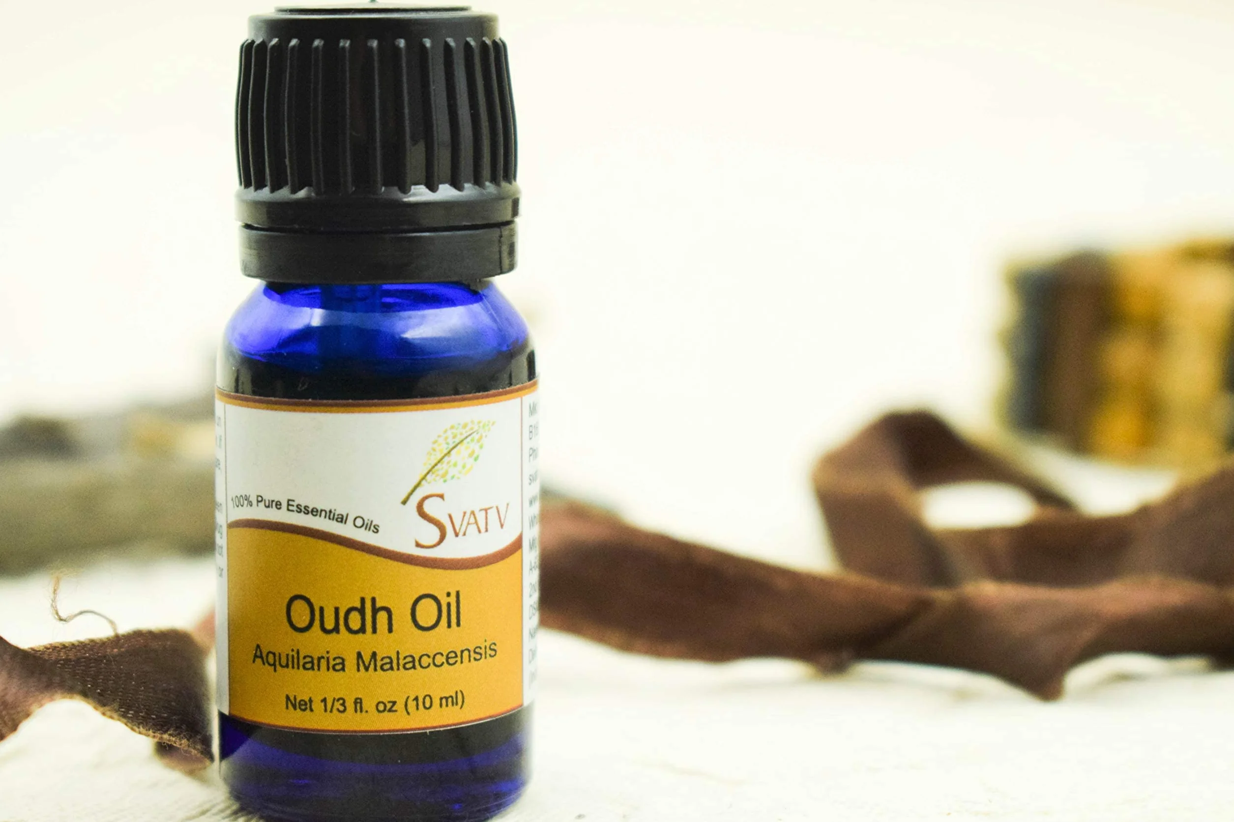 OUDH/Agarwood olejek eteryczny klasy terapeutycznej olejki aromaterapeutyczne olejek zapachowy do dyfuzora jogi masaż i DIY higiena osobista 10 ml