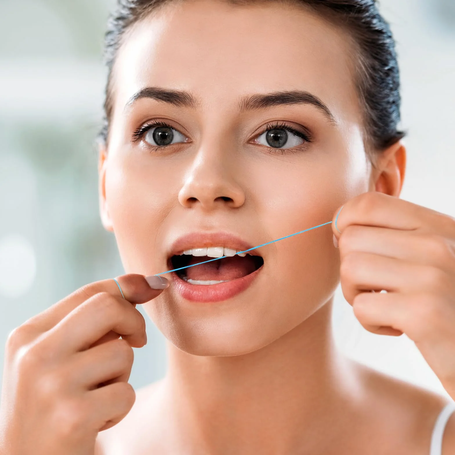 Wlewana nić dentystyczna z olejem kokosowym, Deep Clean, naturalna, roślinna, woskowana nić dentystyczna, bardzo szerokie czyszczenie i ślizganie się gładko i łatwo (2 jednostki)
