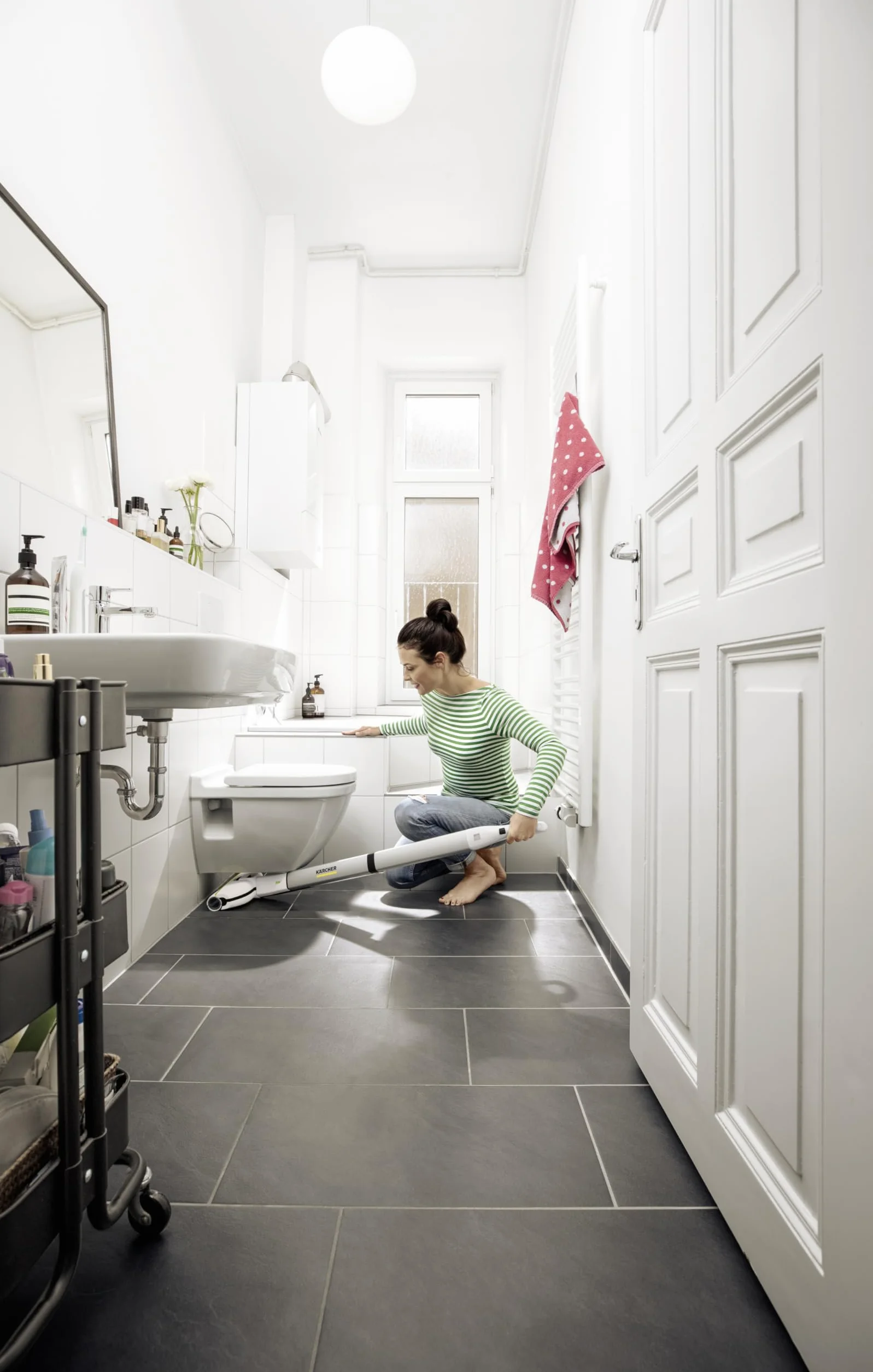 Kärcher EWM 2 Bezprzewodowy Mop Elektryczny 2 Rolki Mikrofibra 20 min 60 m²