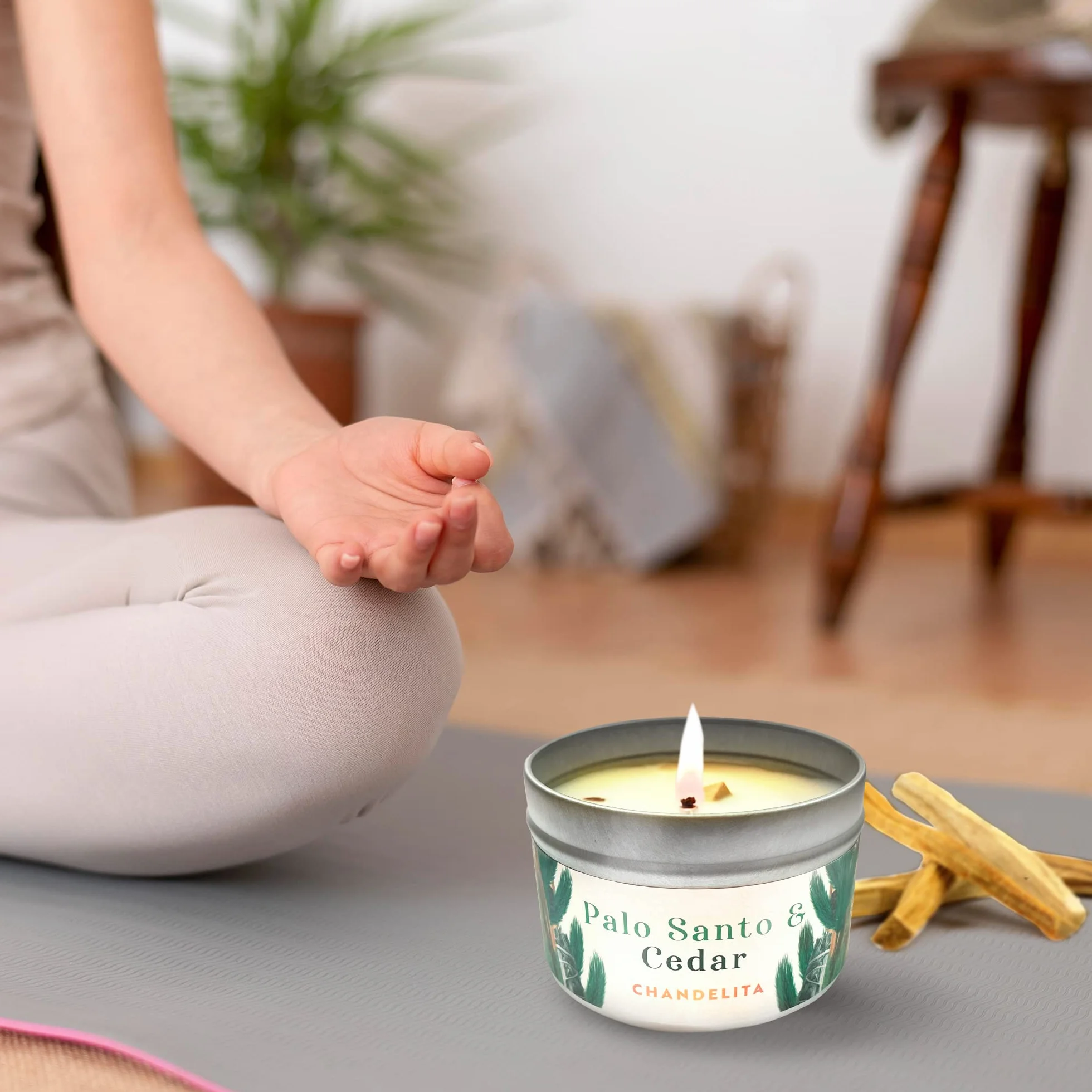 Aromatyczna Świeca o Zapachu Palo Santo i Decru z Wosku Sojowego i Olejków Eterycznych z Palo Santo i Cedru – Świece Zapachowe – Świece Dekoracyjne – Relaks i Medytacja