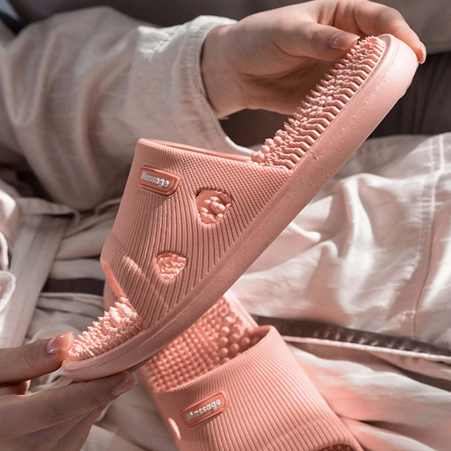 Zimoer Kapcie masujące Buty do masażu stóp z akupresurą Antypoślizgowe Stymulacja refleksyjnych obszarów, szary, 42 EU