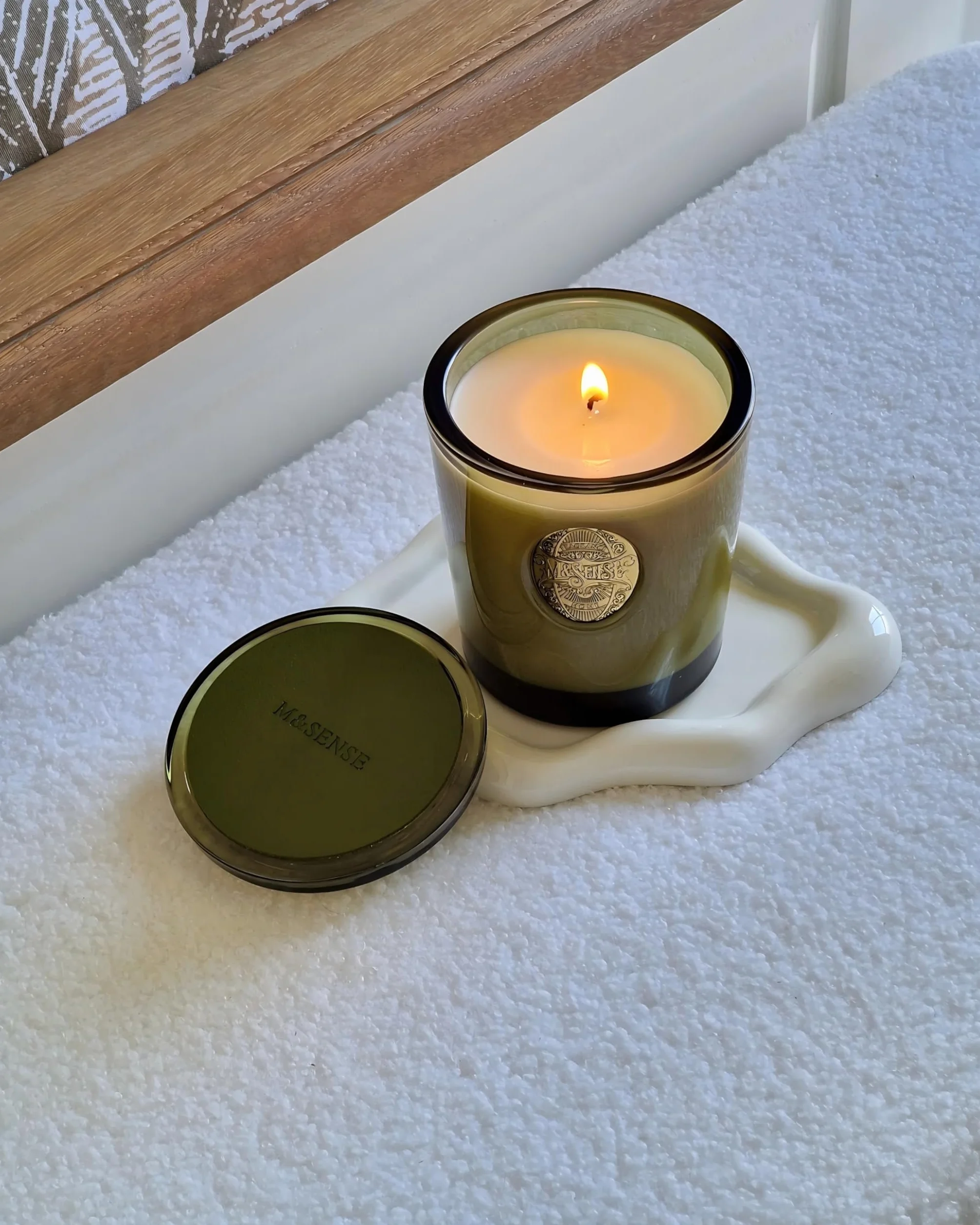 M&SENSE Świece zapachowe, prezenty dla kobiet, świeca jaśminowa, 260 g, długie palenie do 50 godzin, świece do aromaterapii, prezenty na walentynki, rocznicę, urodziny, Dzień Matki