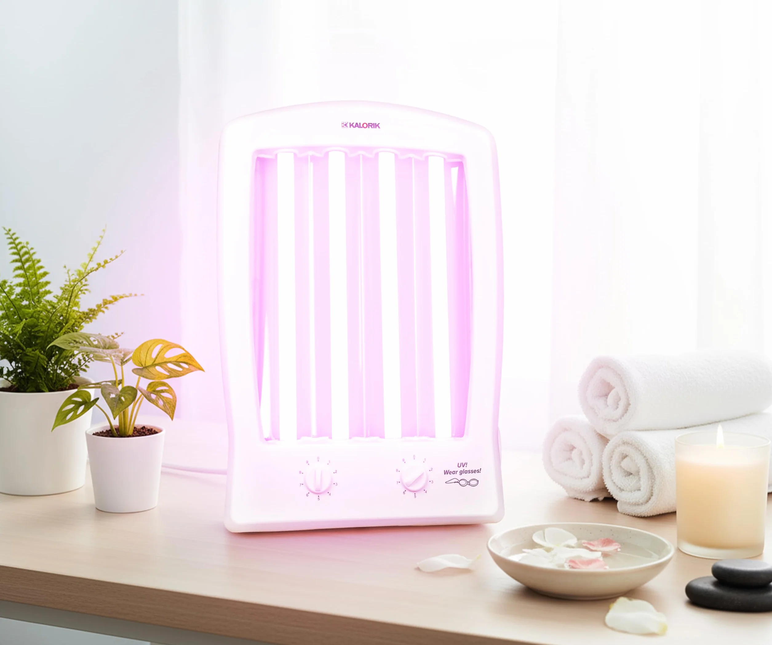 Kalorik GB1004R domowe solarium do opalania twarzy i dekoltu, 4 x 15 W, lampa do opalania kolagenu, pielęgnuje i regeneruje skórę, opalarka twarzy, w zestawie 2 x okulary przeciwsłoneczne