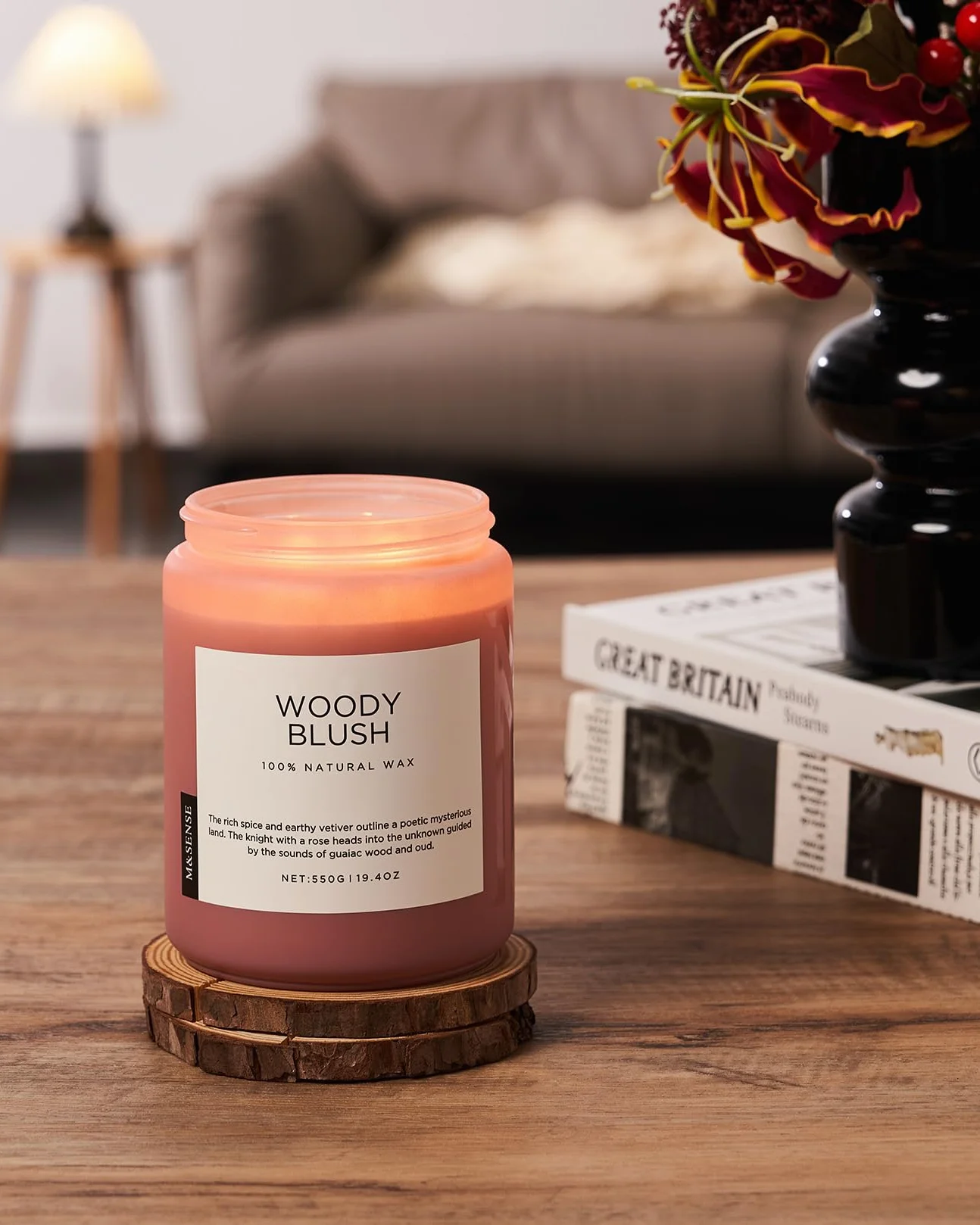 M&SENSE Róża & Wetiver - Świeca Sojowa w Szkle (550g, 110h) | 2 Knoty, Intensywny Zapach | Relaksująca Aromaterapia | Jesienna Dekoracja i Pomysł na Prezent