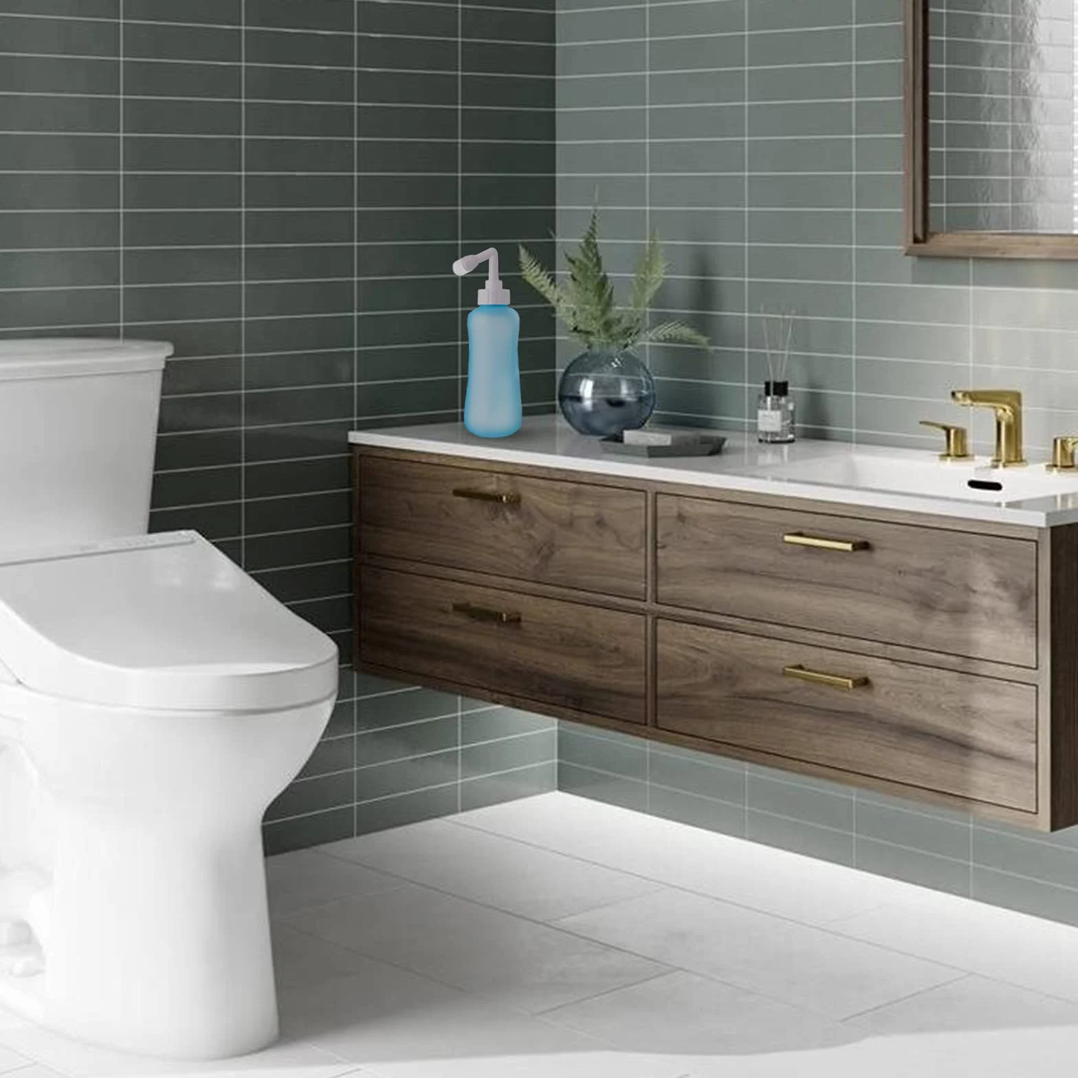 T2 Butelka na krocze - przenośny bidet do pielęgnacji poporodowej, ulga w bólu, plastikowa butelka 450 ml z dyszą 60° i zmywalną torbą do przechowywania, torba szpitalna, niezbędna dla mamy, prezent