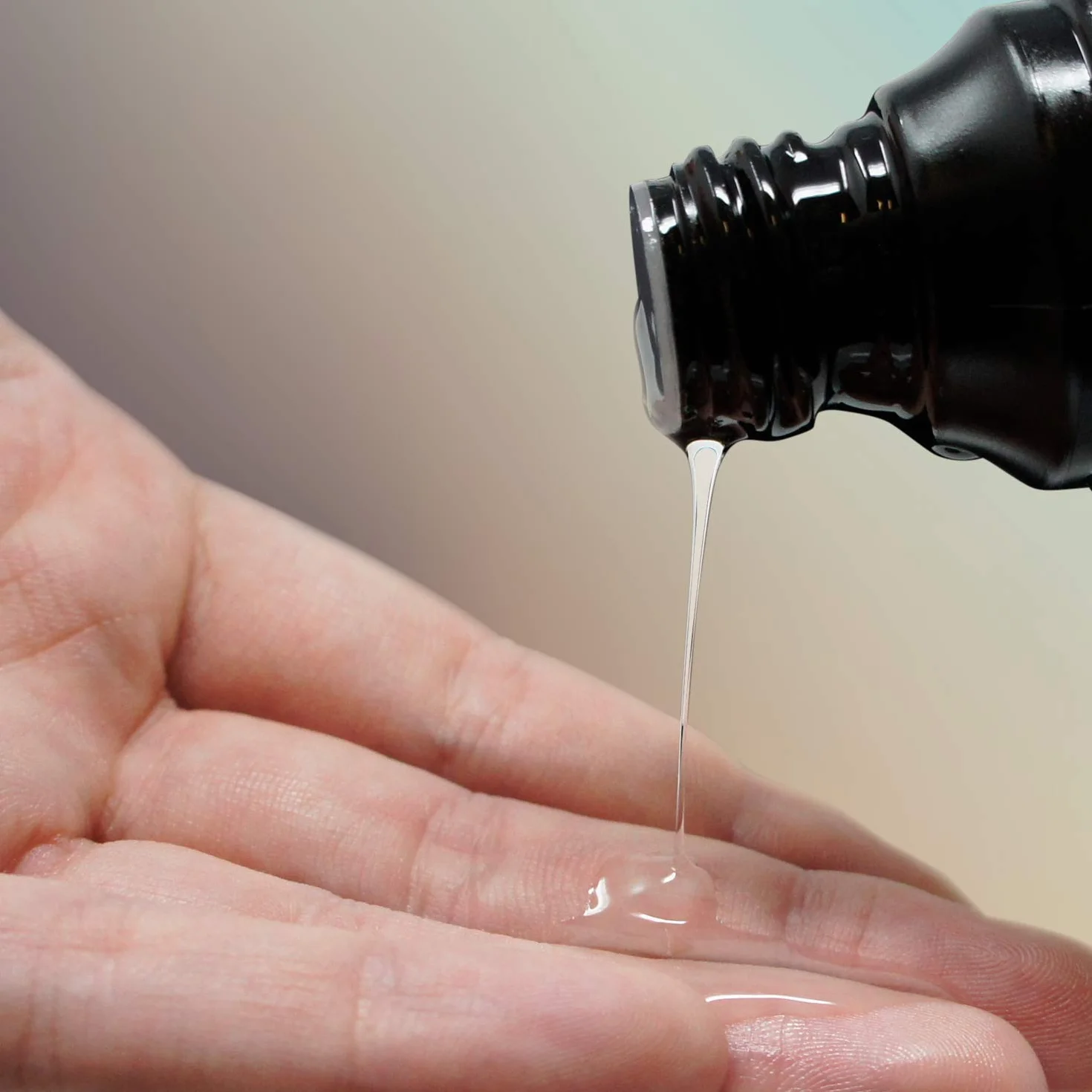 pjur BASIC Silicone- lubrykant silikonowy idealny dla początkujących - nadaje się do prezerwatyw i się nie klei - dla mężczyzn i kobiet (100ml)