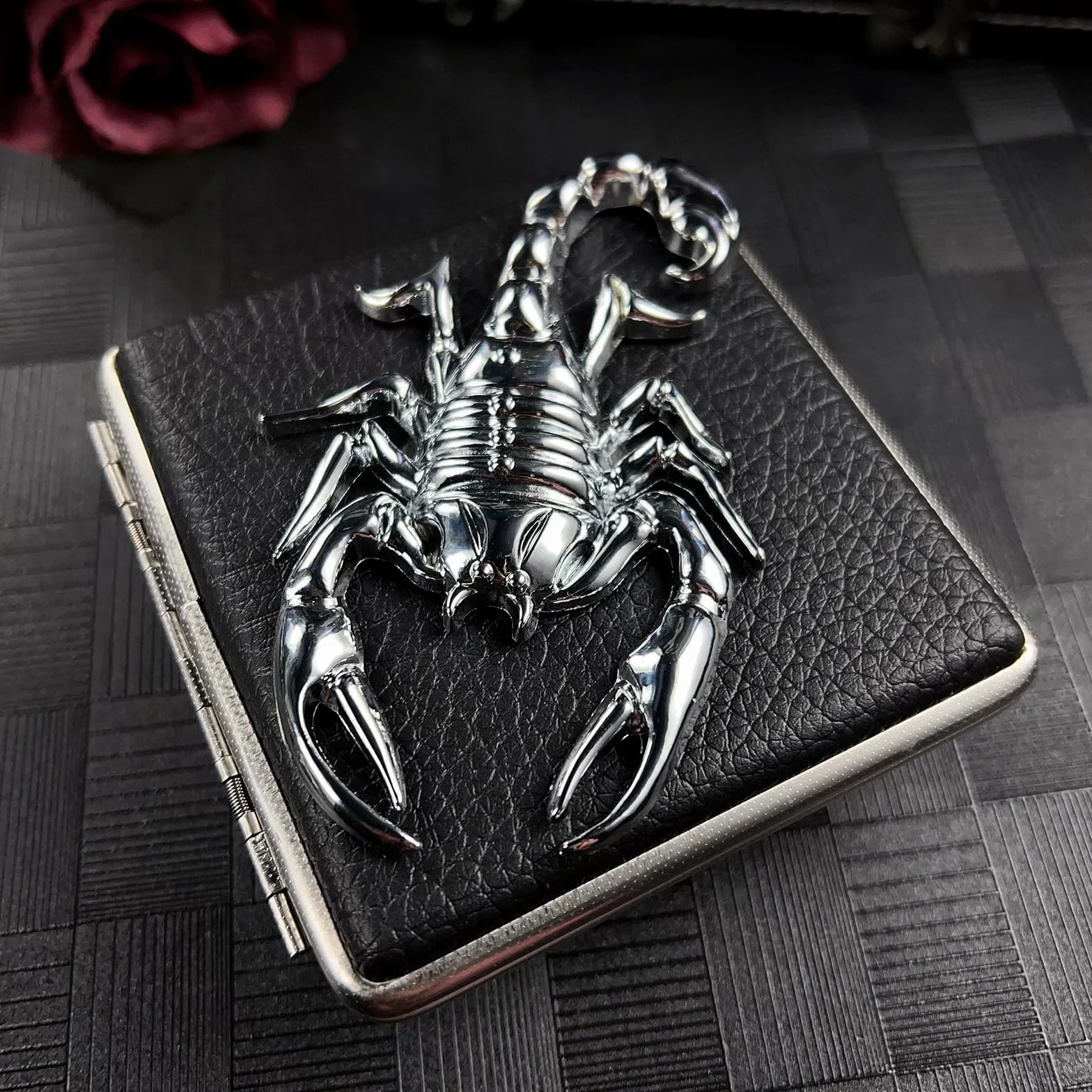 Papierośnic Ze Skóry I Metalu Pudełko Na 20 Papierosów Black