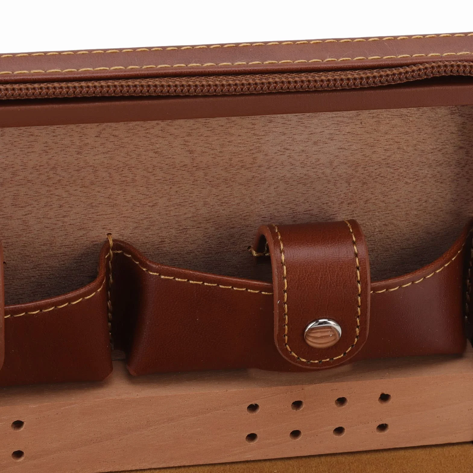Przenośny humidor na cygara z nawilżaczem, skórzany zestaw Cedar Wood, na 4 cygara
