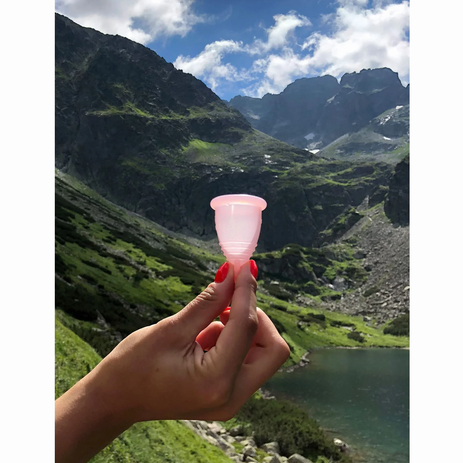 Selenacare Filiżanka menstruacyjna Premium L różowa z pojemnikiem i woreczkiem bawełnianym