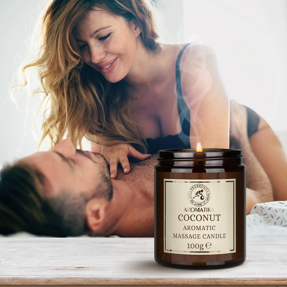 Świeca do masażu Coco 100 g - świeca sojowa - mieszanka olejków kokosowych i migdałowych i monoi z Tahiti - relaksujący masaż, uspokajający, aromatyczny