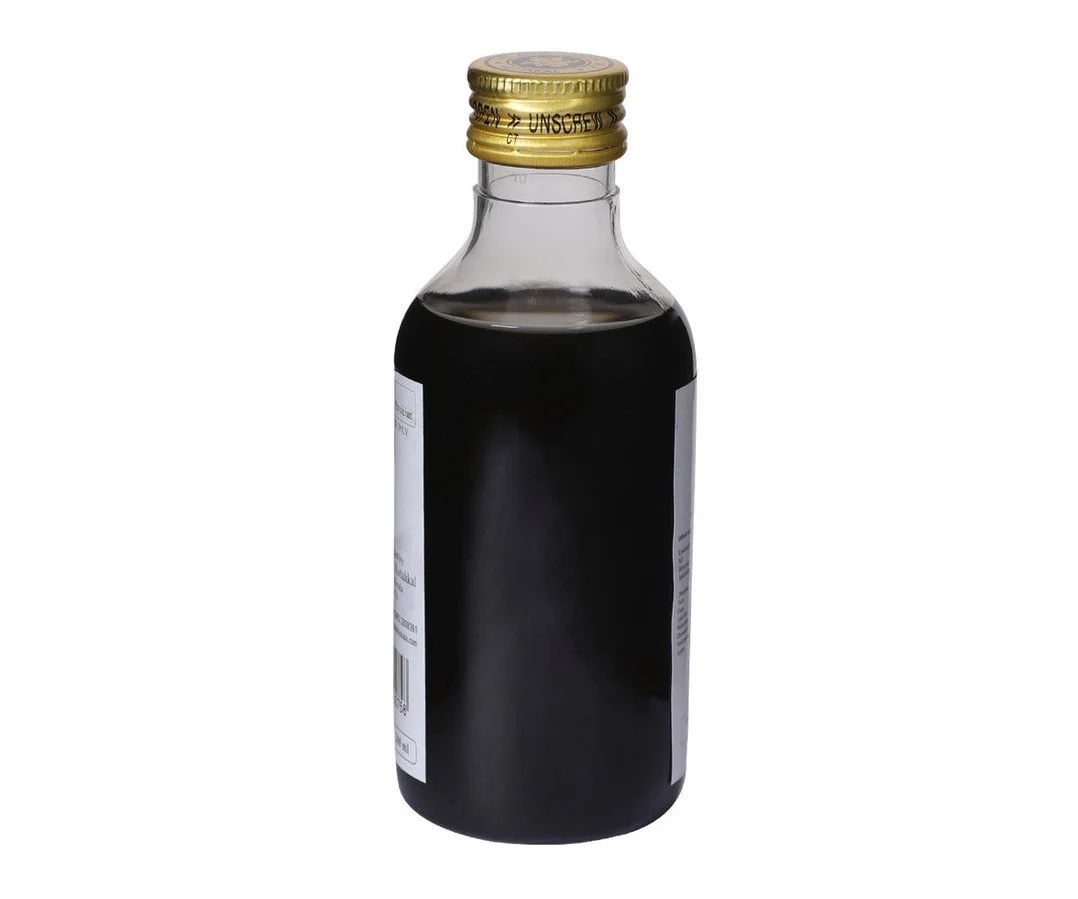 Kottakkal Arya Vaidya Sala Ajurwedyjskie Nilibhringadi Keratailam, 200 ML