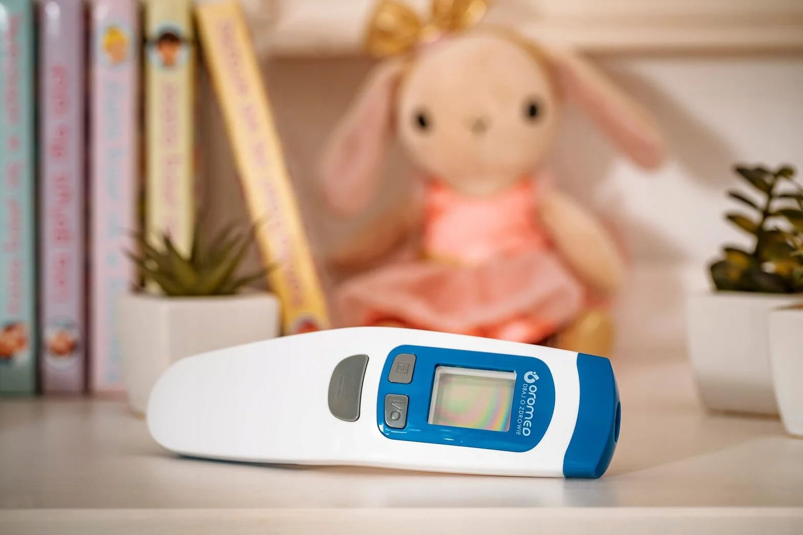 Termometr elektroniczny bezdotykowy na podczerwień Oromed ORO-T30 Baby