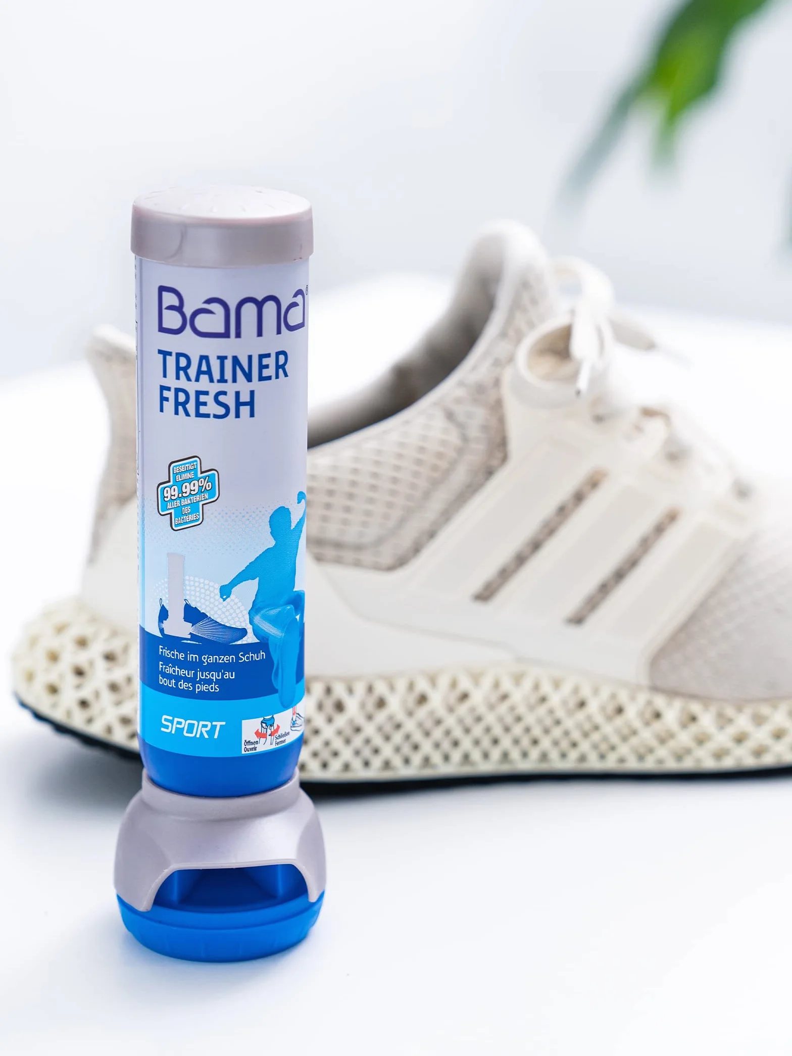 Dezodorant Odświeżający do Butów Spray Neutralizujący Zapachy Zestaw 6x100 ml BAMA