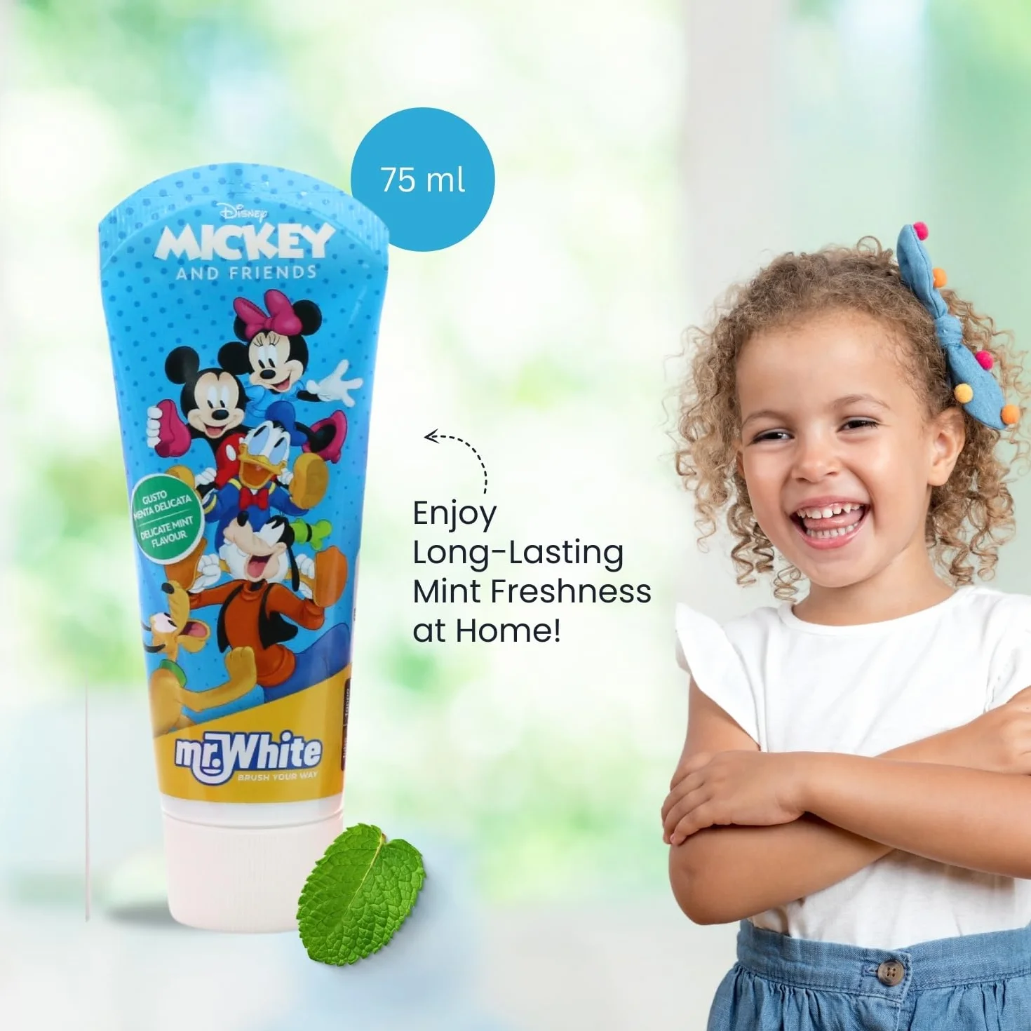 Kosmetyczka Myszka Minnie zawiera szczoteczkę do zębów z nasadką ochronną, przyssawką, wygodny uchwyt i miękkie włosie, pastę do zębów o smaku miętowym i wielofunkcyjną zlewkę dla dzieci