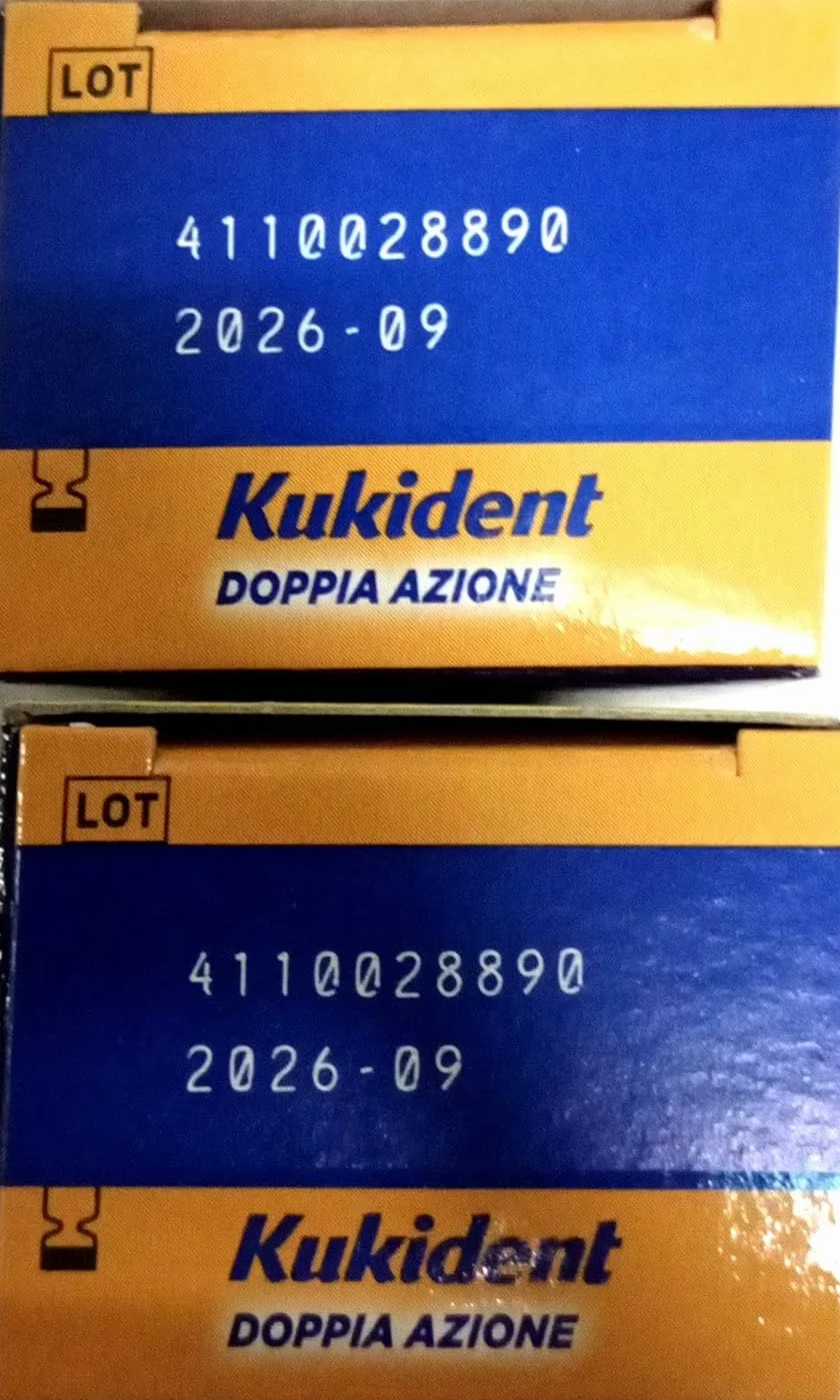 Kukident Plus Doppia Azione MAXI Crema Adesiva Dentiere Totali Parziali, 2 x 65 g