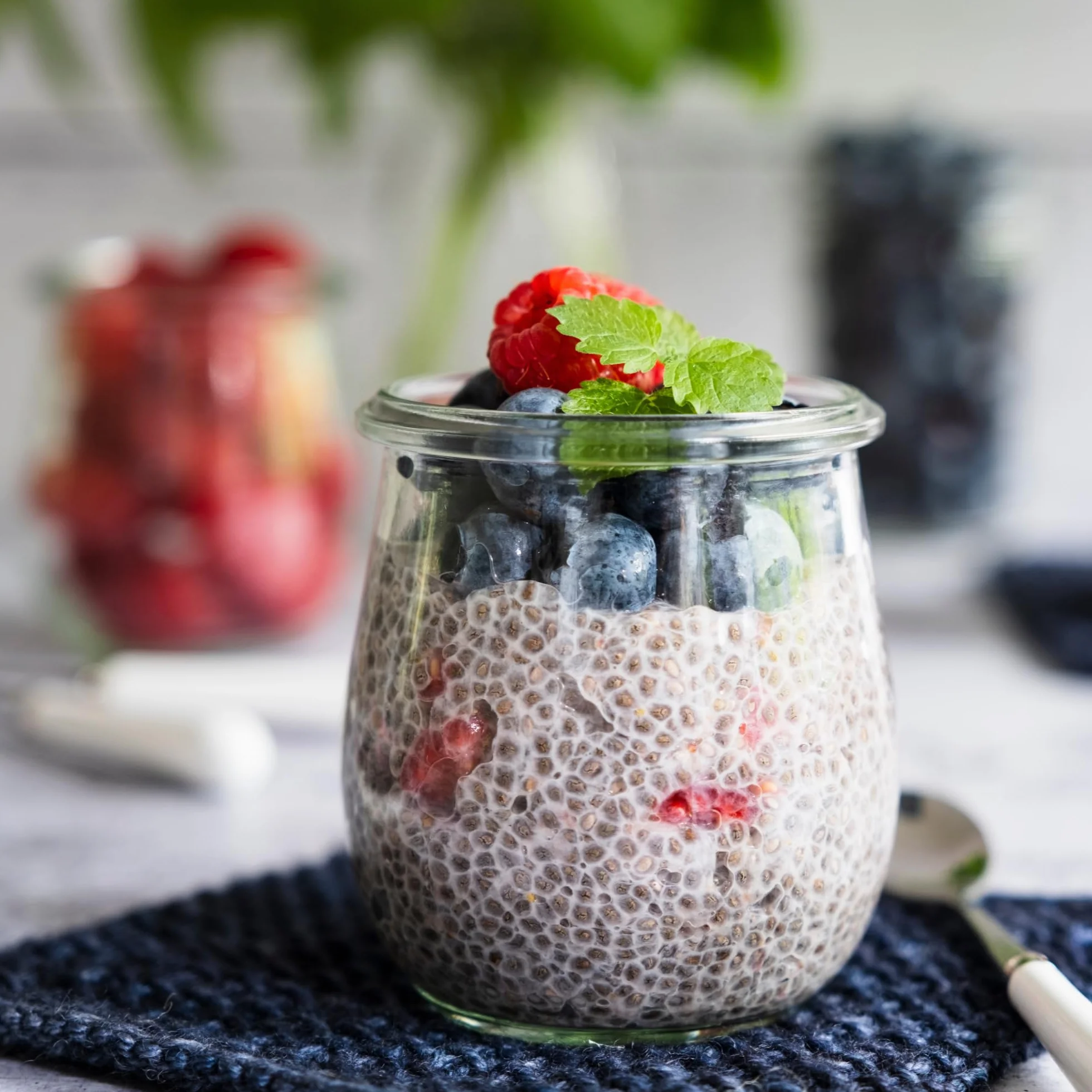 Alpi Nature Ekologiczne Nasiona Chia 500g, Całe Czarne Nasiona Chia do Smoothie, Jogurtu i Musli