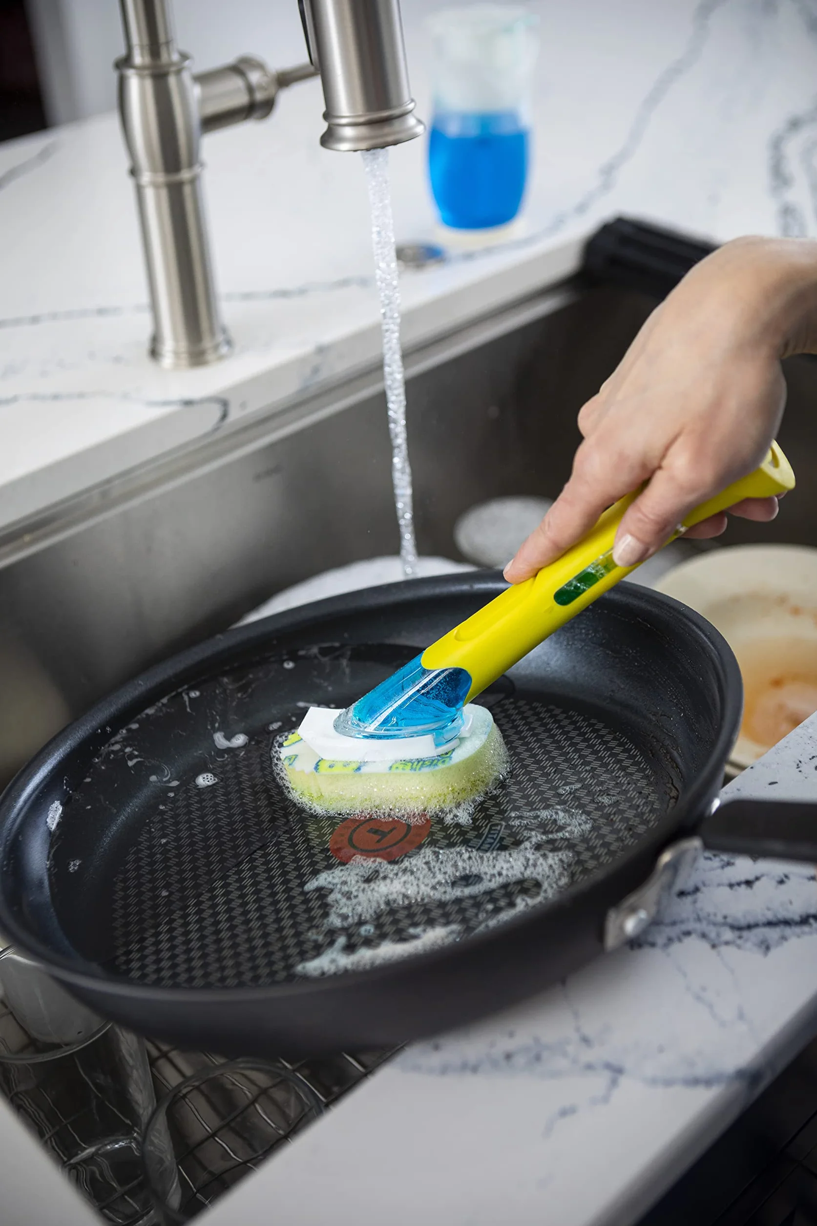 Scrub Daddy Dish Daddy FlexTexture Gąbka do Naczyń z Uchwytem i Dozownikiem Płynu, Niebieski