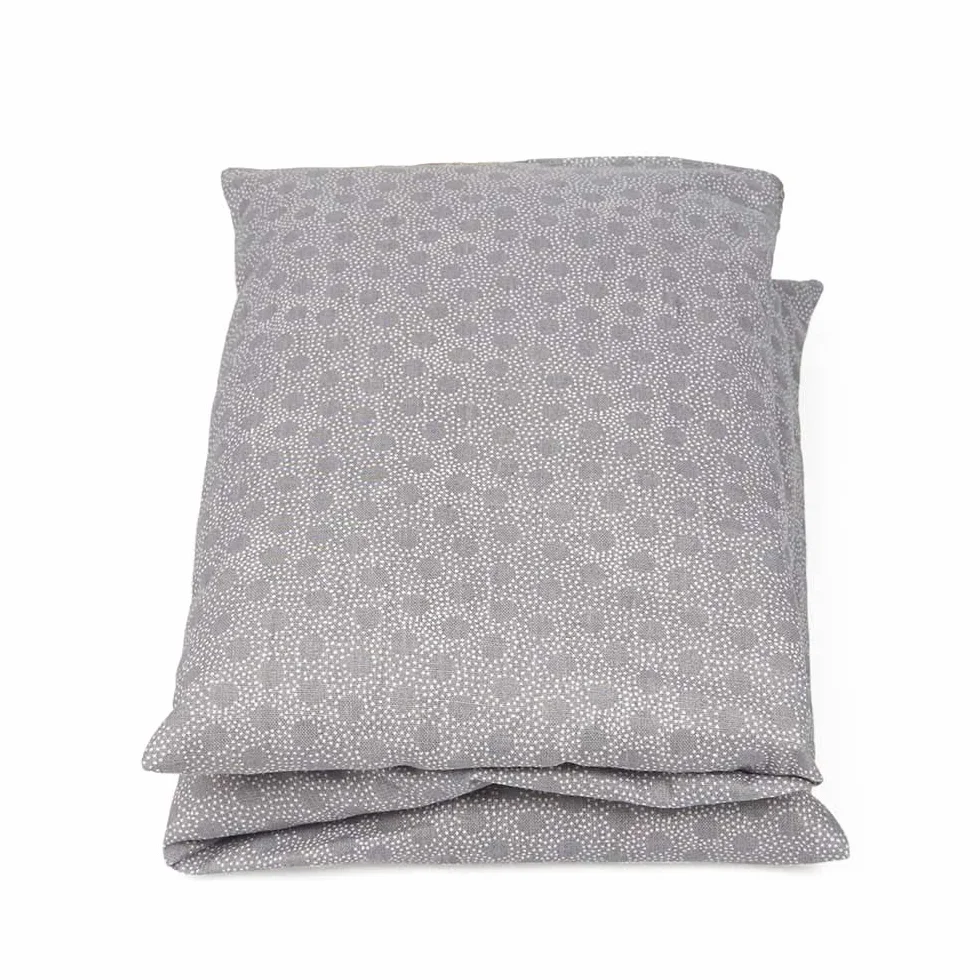 GRÜNSPECHT Poduszka z pestkami wiśni 43 x 20 cm, 3 pikowane komory, poduszka rozgrzewająca na kark, brzuch i plecy, poszewka ze 100% bawełny, do kuchenki mikrofalowej i piekarnika, szara (1100-V1)