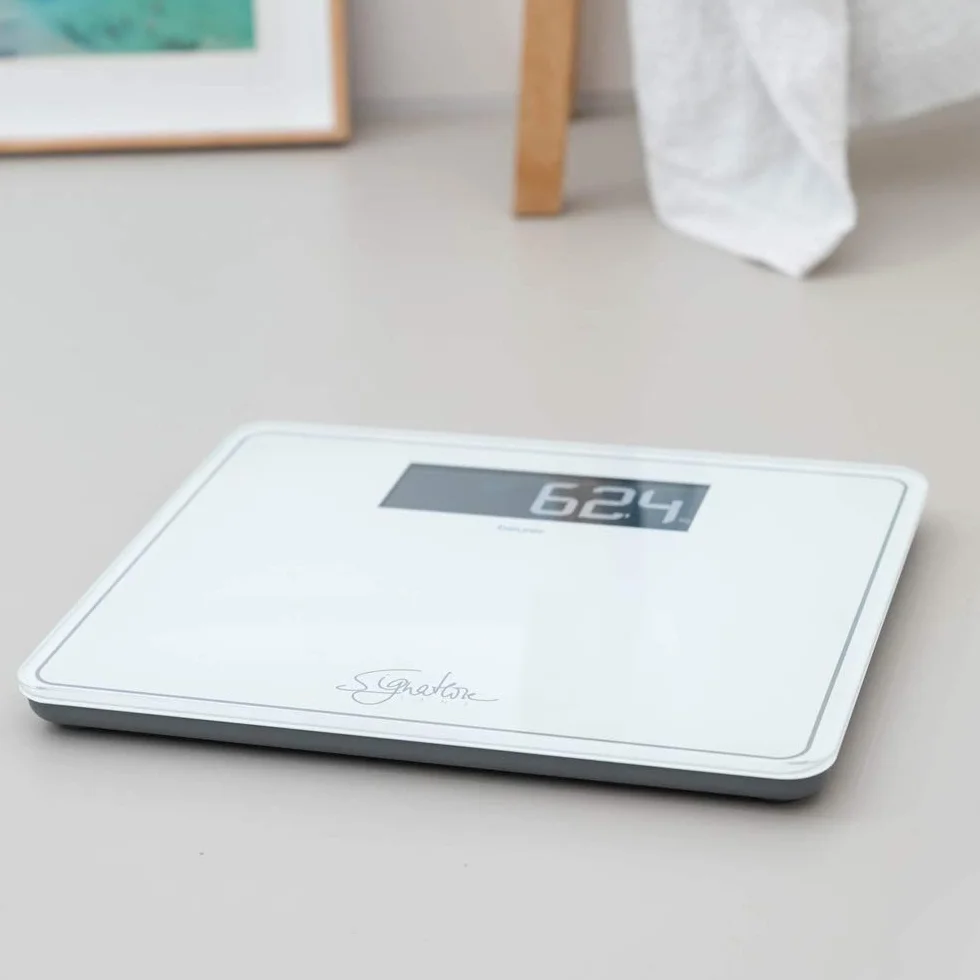 Beurer GS 400 biała waga szklana Signature Line, platforma z bezpiecznego szkła, nośność 200 kg