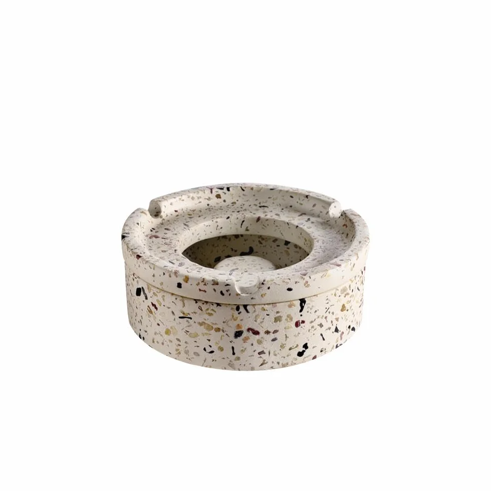 APS 557 Popielniczka TERRAZZO – beton, Ø 10,5 cm, wys.: 5 cm, wygląd terrazzo