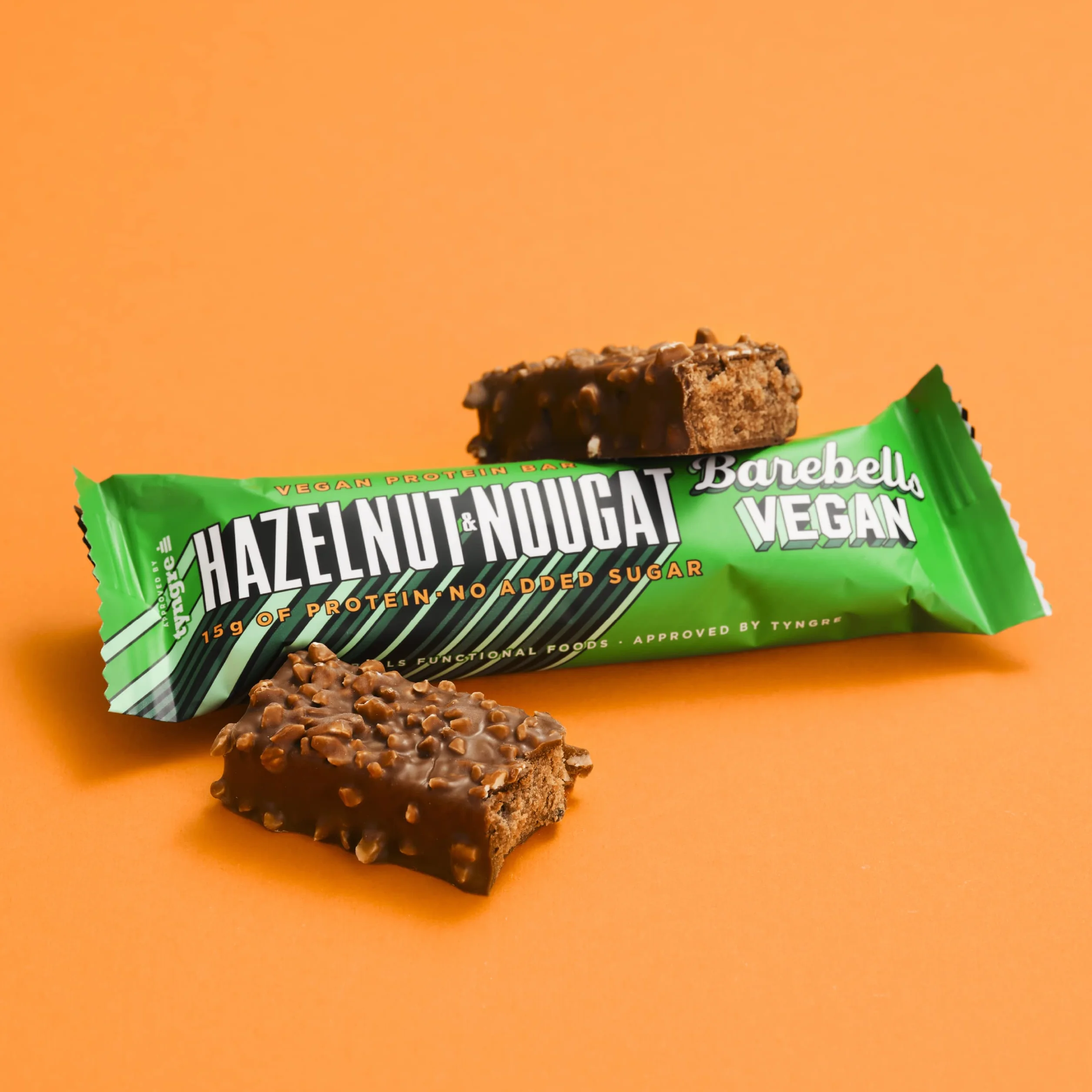 Barebells wegański baton proteinowy, pyszne batoniki białkowe z czekoladą, niska zawartość cukru, 15 g białka, bez oleju palmowego, wegański nugat z orzechami laskowymi, 12 x 55 g