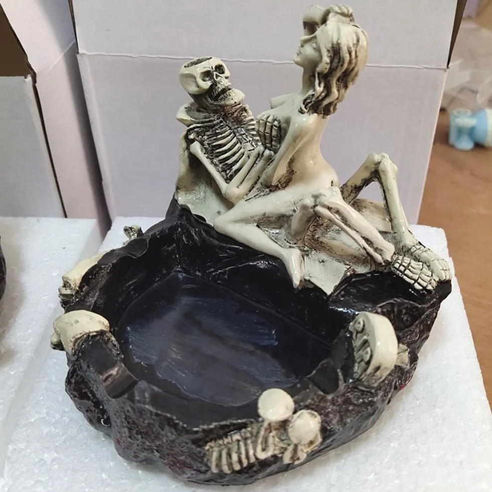 Halloween czaszka popielniczka, żywica rzemiosło czaszka kreatywny seksowny mężczyzna popielniczka dekoracja domu (Styl dwa)