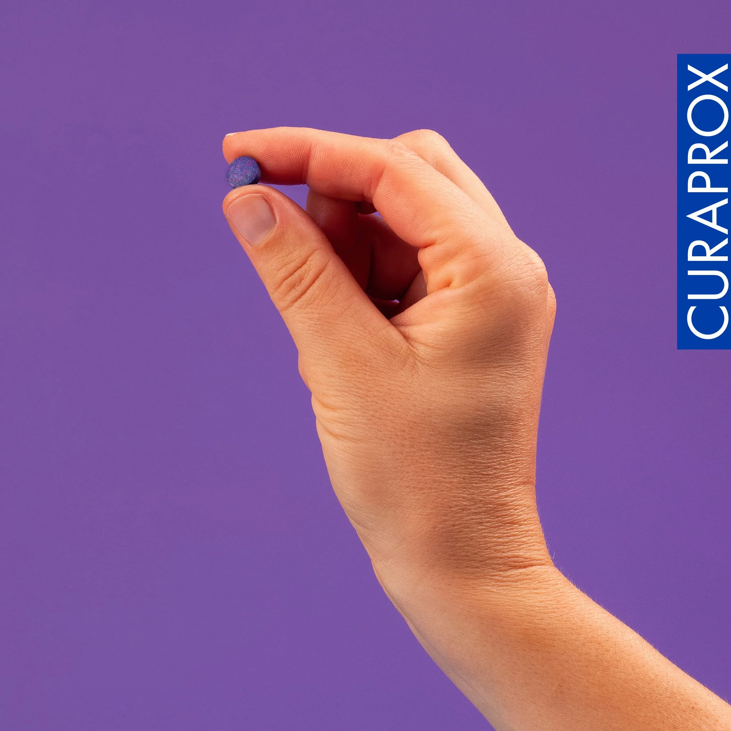 Curaprox PCA 223 Plaquefinder - tabletki do wykrywania płytki nazębnej/System dwukolorowy/Opakowanie 12 tabletek/zaprojektowane w Szwajcarii