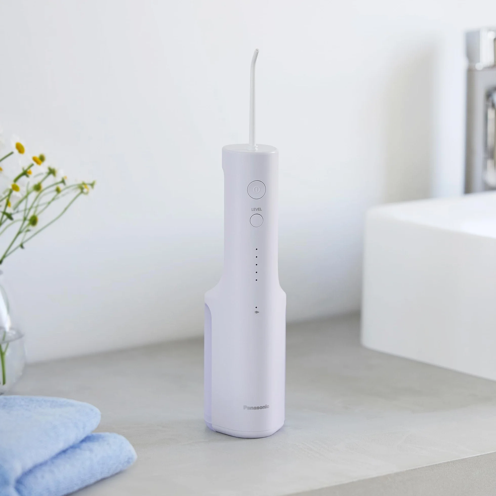 Panasonic EW-DJ26-V303 Irygator do jamy ustnej 200 ml IPX7 5 ustawień ciśnienia fioletowy