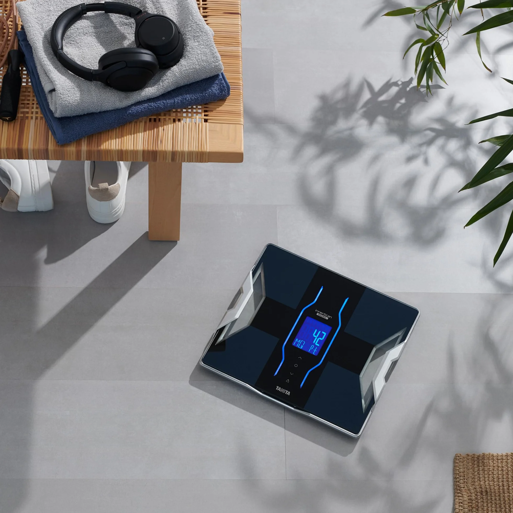 TANITA RD-953 waga do analizy ciała, Bluetooth, technologia medyczna, ponad 10 pomiarów, czarna