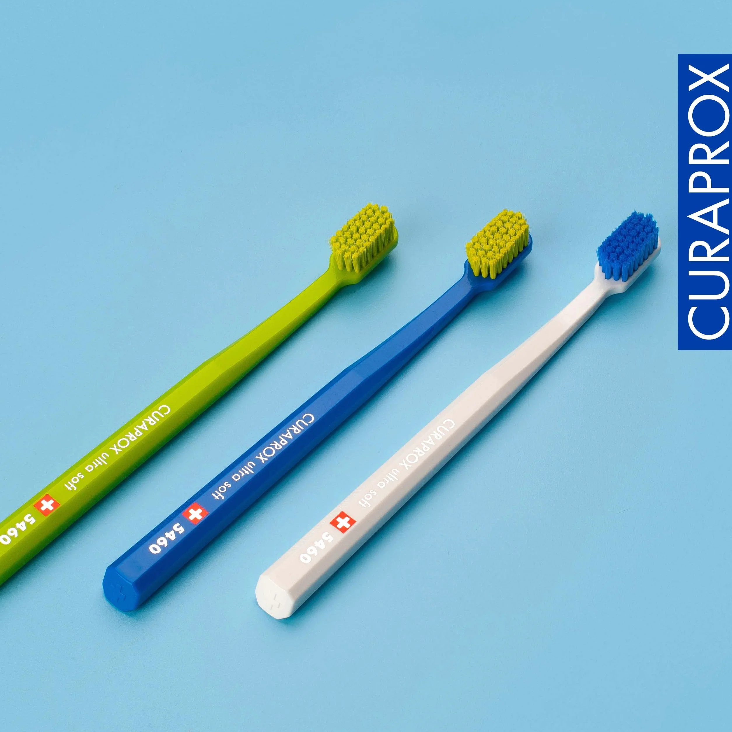 Curaprox CS 5460 Ultra-miękka szczoteczka do zębów dla dorosłych z włosiem Curen®