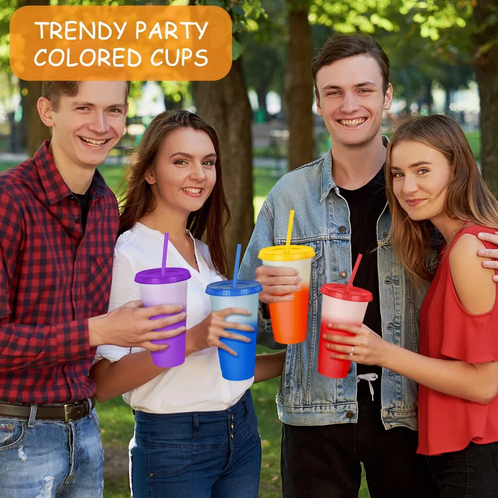 Zestaw 6 sztuk kubków zmieniających kolor 710 ml BPA free plastik podróżny z pokrywką i słomką