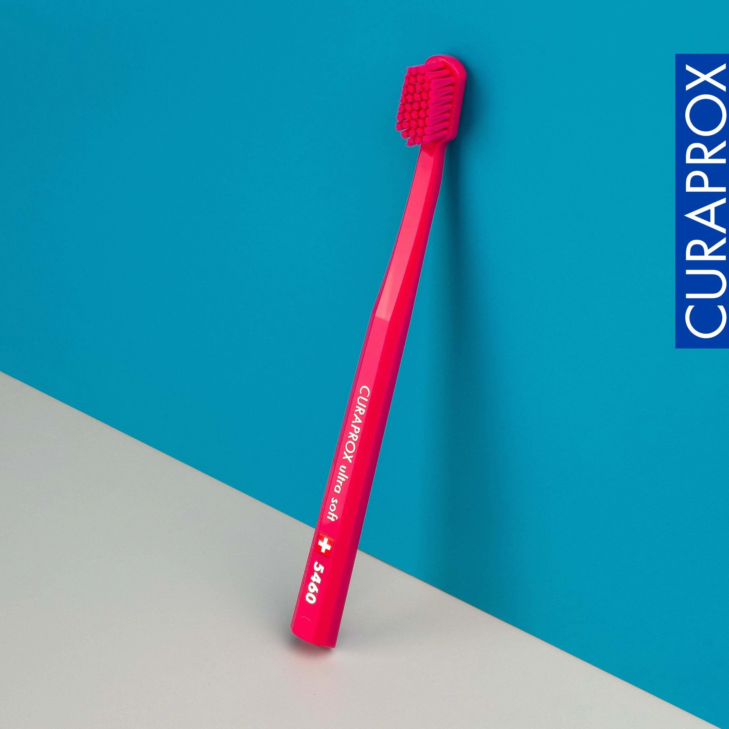 Curaprox CS 5460 Ultra-miękka szczoteczka do zębów Super Miękkie włosie Curen® Magenta