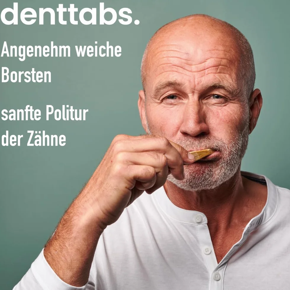 Denttabs tabletki do czyszczenia zębów miętowe z fluorkiem 125 szt. + bambusowa szczoteczka ultramiękka