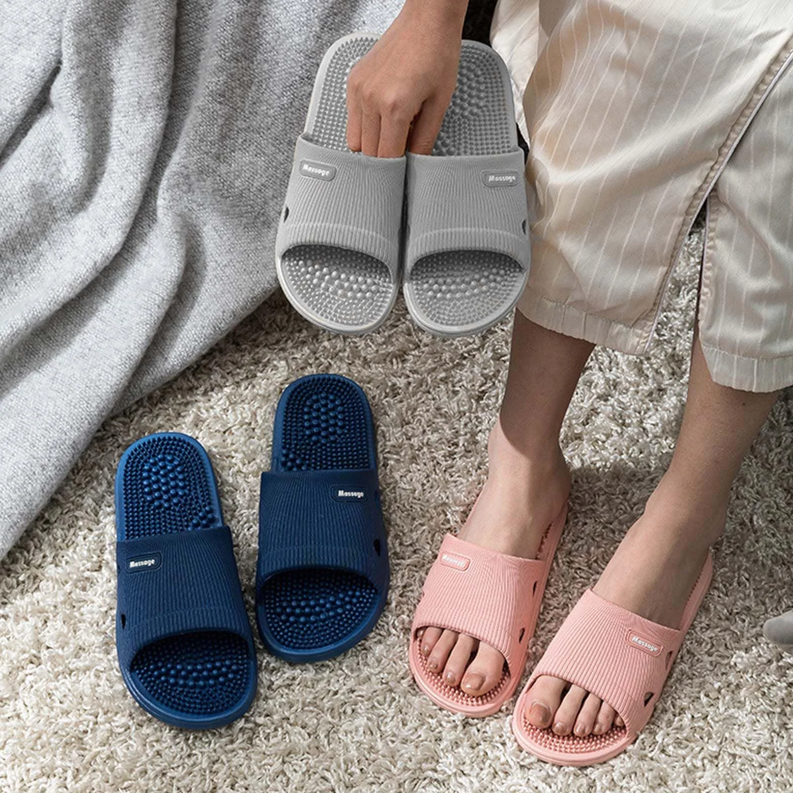 Zimoer Kapcie masujące Buty do masażu stóp z akupresurą Antypoślizgowe Stymulacja refleksyjnych obszarów, szary, 42 EU